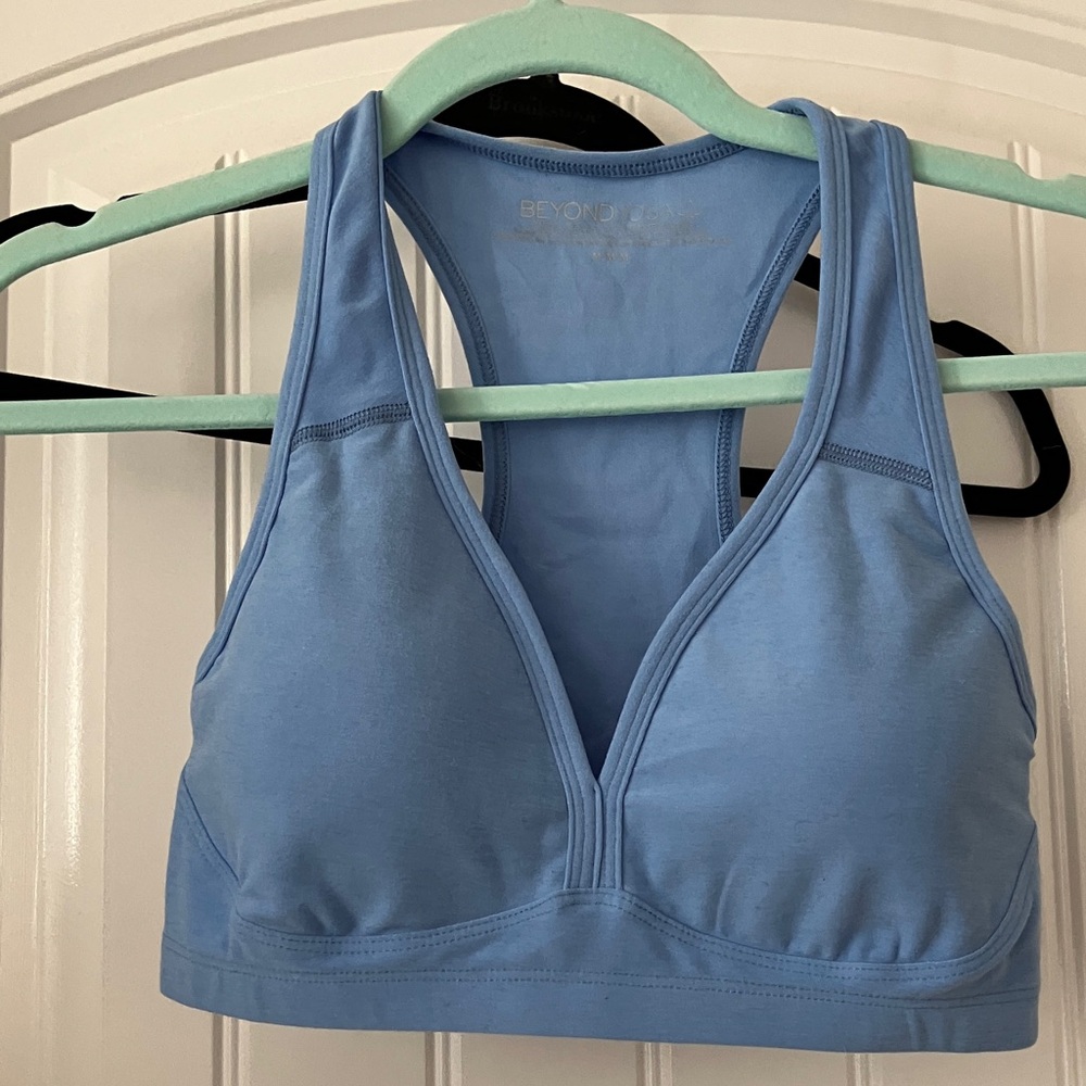 Beyond Yoga Sky Blue Plunge Racerback Sports Bra